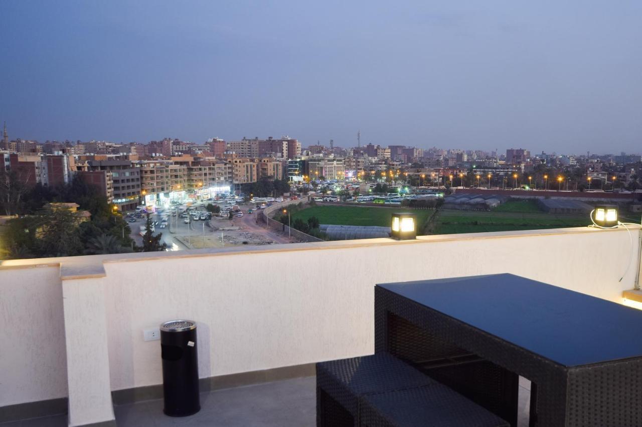 New Pyramid Quen Hotel El El Cairo Exterior foto