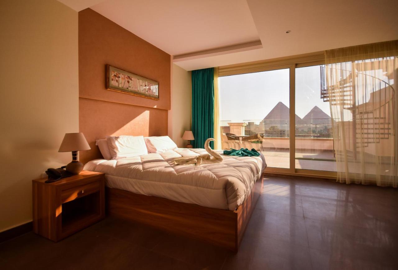 New Pyramid Quen Hotel El El Cairo Exterior foto